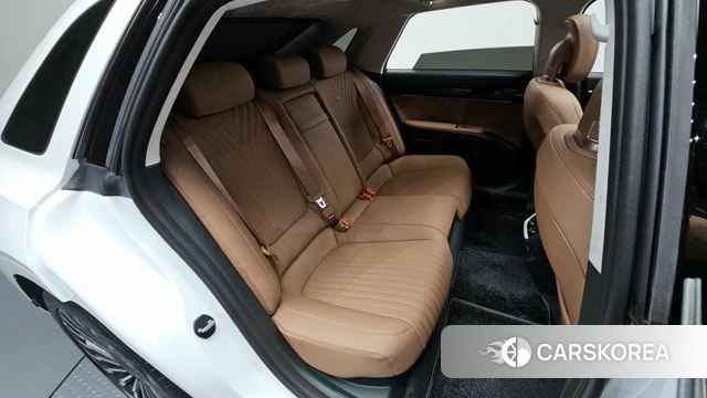 Hyundai Grandeur Hybrid (GN7) 2025 Белый из Кореи, фото 2