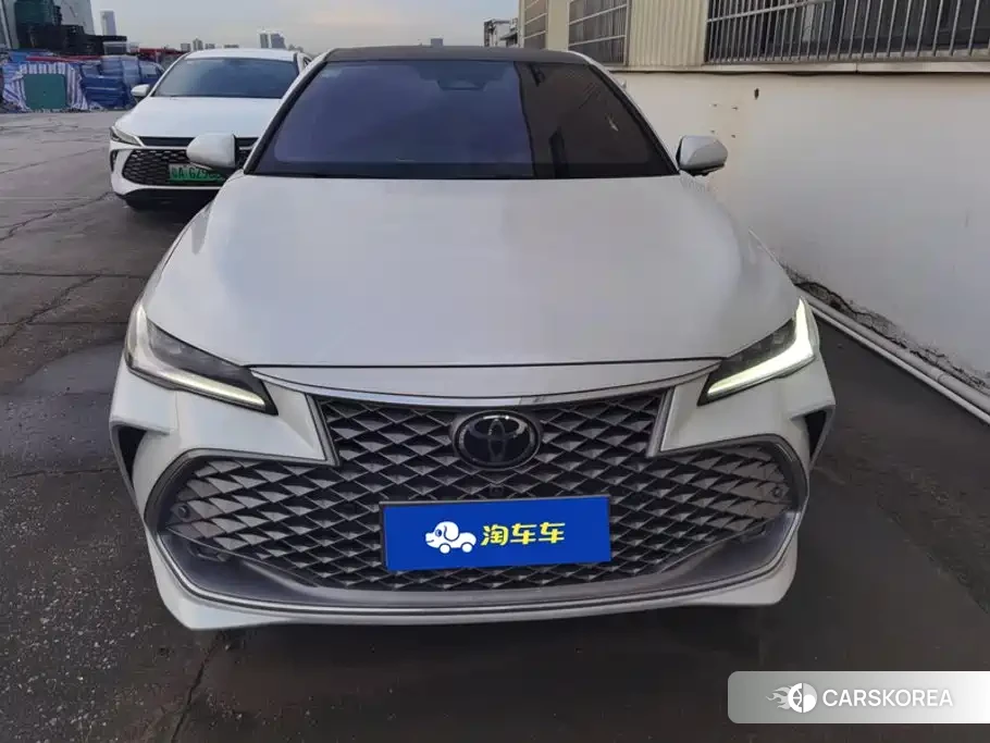 Toyota Avalon 2025 Белый из Китая, фото 2