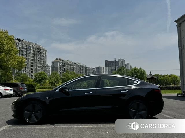 Tesla Model 3 2021 Черный из Китая, фото 2