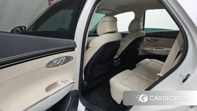 Genesis GV70 2025 Белый из Кореи, фото 2