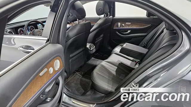 Mercedes-Benz E-Class W213 2020 Серый из Кореи, фото 2