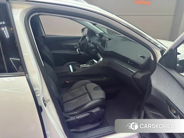Peugeot 3008 second generation 2018 Белый из Кореи, фото 2