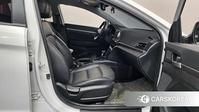 Hyundai The New Avante AD 2019 Белый из Кореи, фото 2