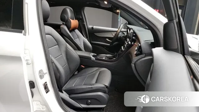 Mercedes-Benz GLC-Class X253 2020 Белый из Кореи, фото 2