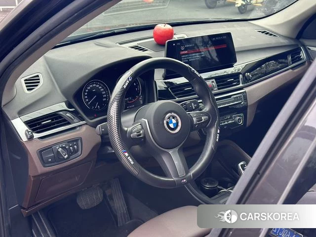 BMW X1 2022 Темно-серый из Китая, фото 2