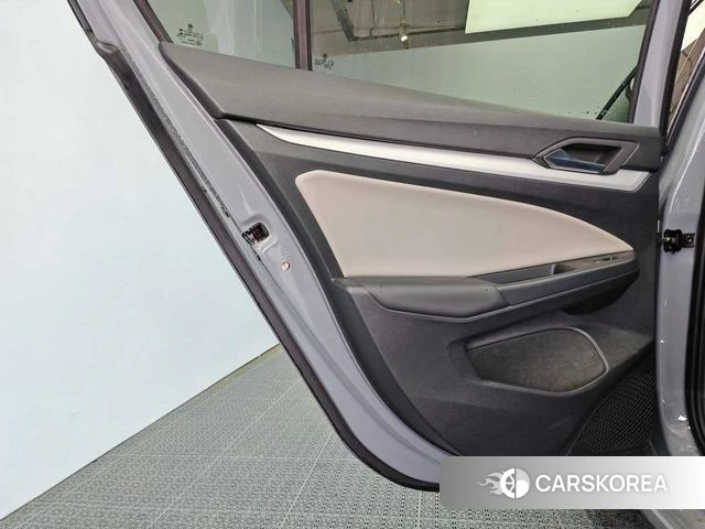 Volkswagen Golf 2021 Темно-серый из Китая, фото 2