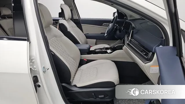 Kia Sportage 5th Generation Hybrid 2022 Белый из Кореи, фото 2