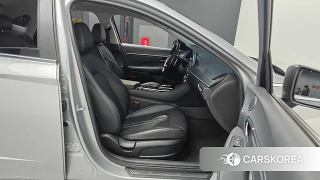 Hyundai Sonata (DN8) 2022 Серебряный из Кореи, фото 2