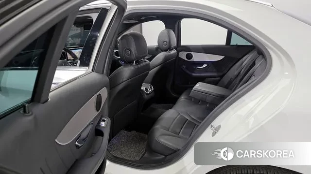 Mercedes-Benz C-Class W205 2020 Белый из Кореи, фото 2