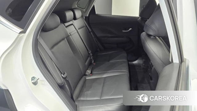Hyundai Kona Hybrid (SX2) 2023 Белый из Кореи, фото 2