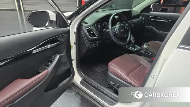 Kia Seltos 2021 Белый из Кореи, фото 2