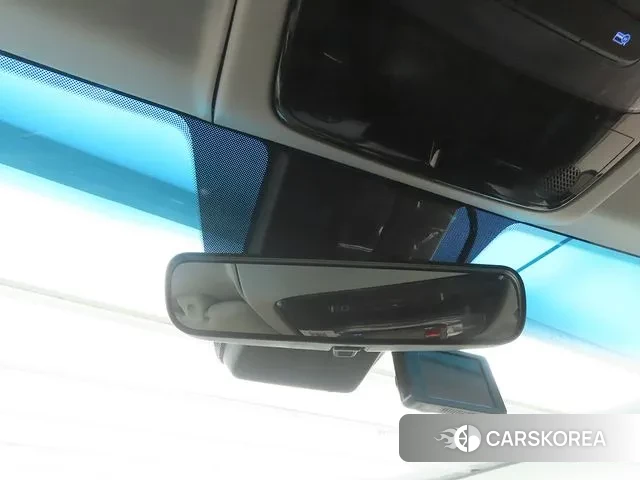 Hyundai Staria 2023 Серебряный из Кореи, фото 2