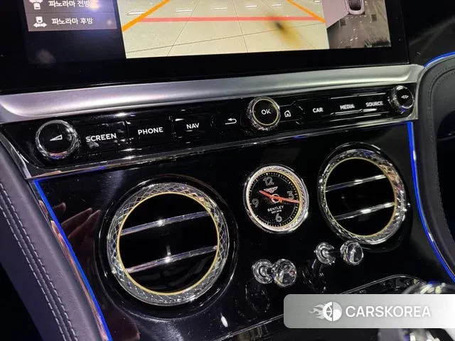 Bentley Continental GT 3rd Generation 2023 Белый из Кореи, фото 2