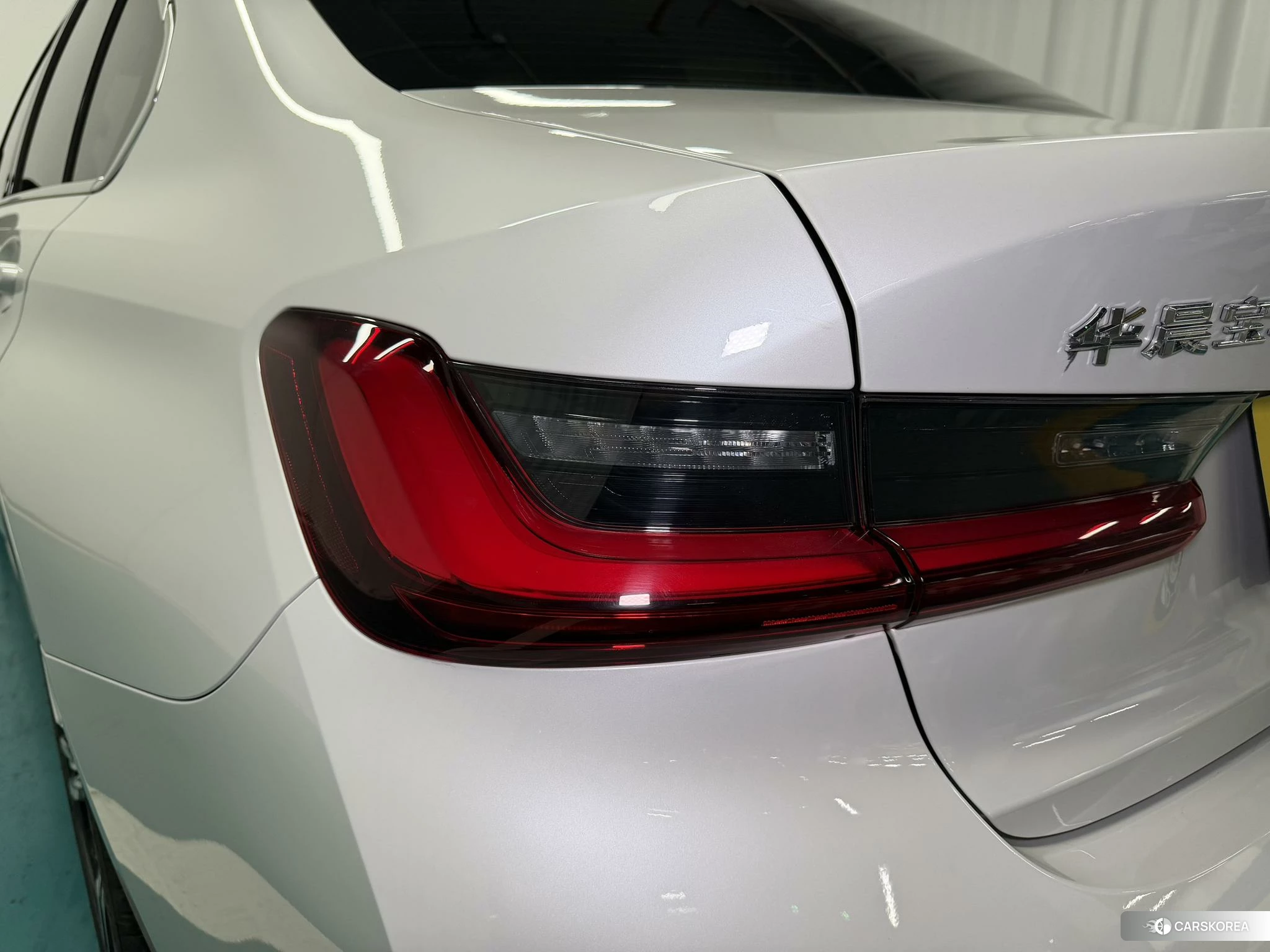 BMW 3 series 2022 Белый из Китая, фото 2