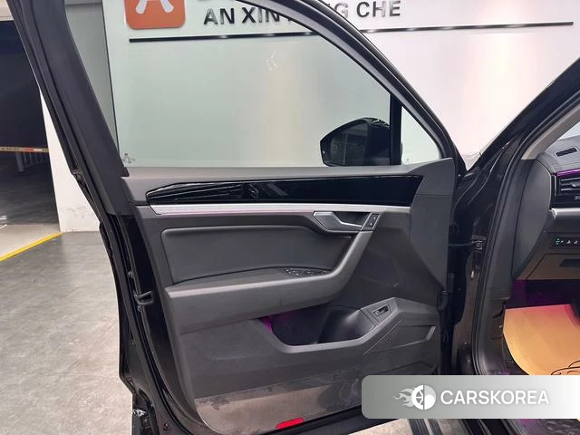 Volkswagen Touareg 2021 Другой из Китая, фото 2