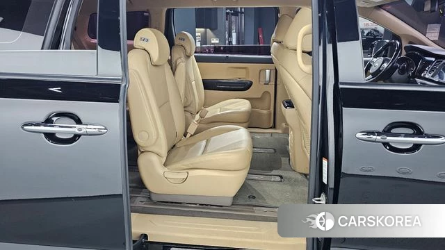 Kia The New Carnival 2018 Черный из Кореи, фото 2