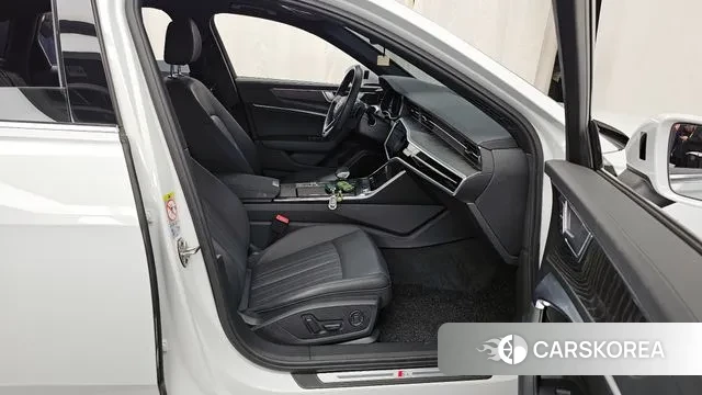 Audi A6 (C8) 2021 Белый из Кореи, фото 2