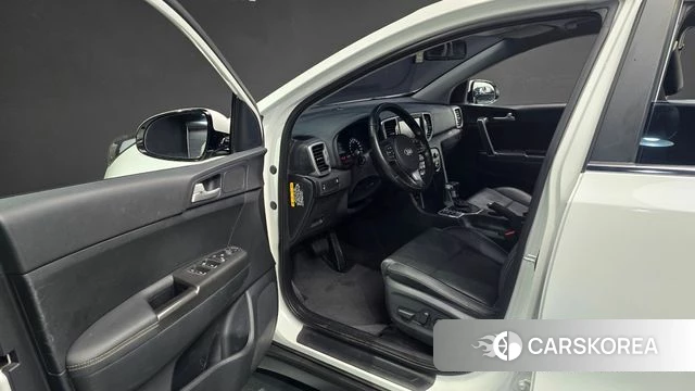 Kia Sportage 4th Generation 2018 Белый из Кореи, фото 2