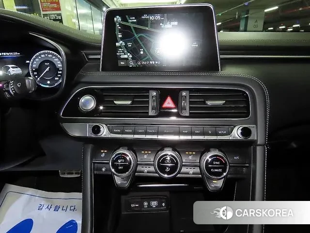 Genesis G70 2018 Черный из Кореи, фото 2