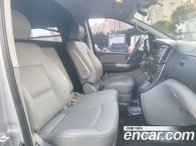 Hyundai The New Grand Starex 2019 Серебристо-серый из Кореи, фото 2