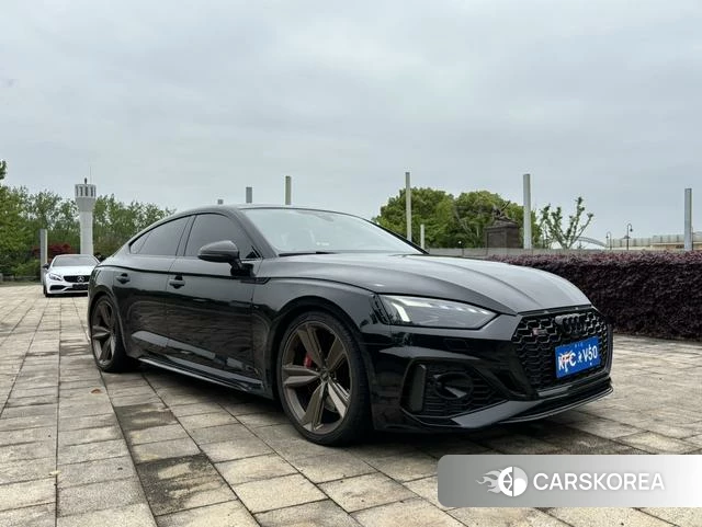 Audi RS 5 2022 Черный из Китая, фото 2