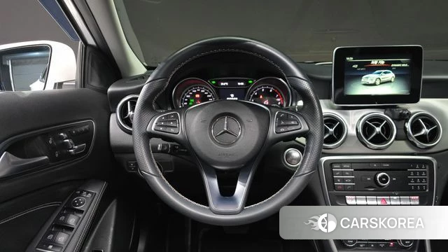 Mercedes-Benz GLA-Class X156 2018 Белый из Кореи, фото 2