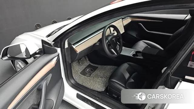 Tesla Model 3 2021 Белый из Кореи, фото 2