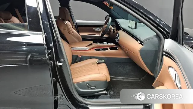 Genesis GV70 2024 Черный из Кореи, фото 2