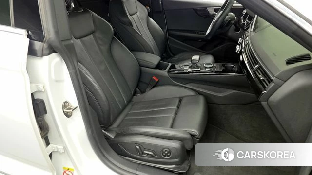 Audi A5 (F5) 2019 Белый из Кореи, фото 2