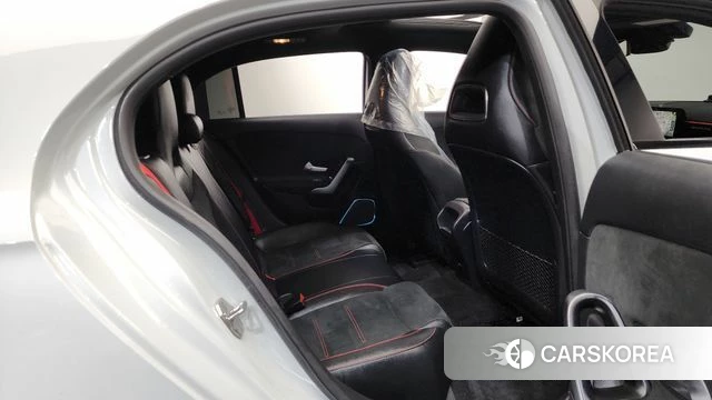 Mercedes-Benz A-Class W177 2021 Белый из Кореи, фото 2