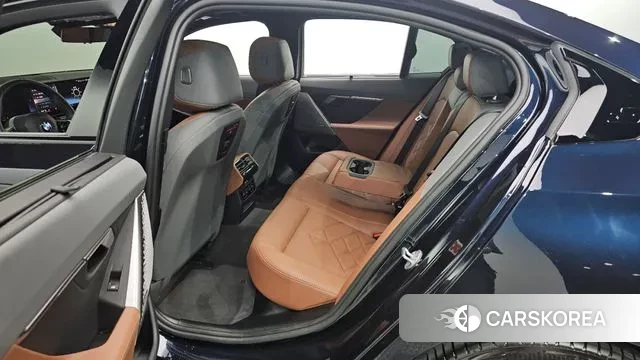 BMW 5 Series (G60) 2024 Синий из Кореи, фото 2