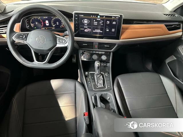 Volkswagen Bora 2023 Белый из Китая, фото 2