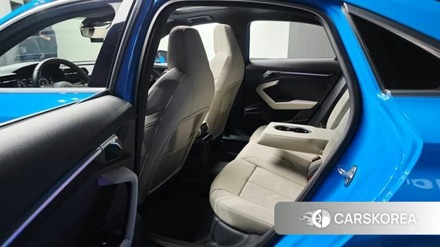 Audi A3 (8Y) 2023 Синий из Кореи, фото 2