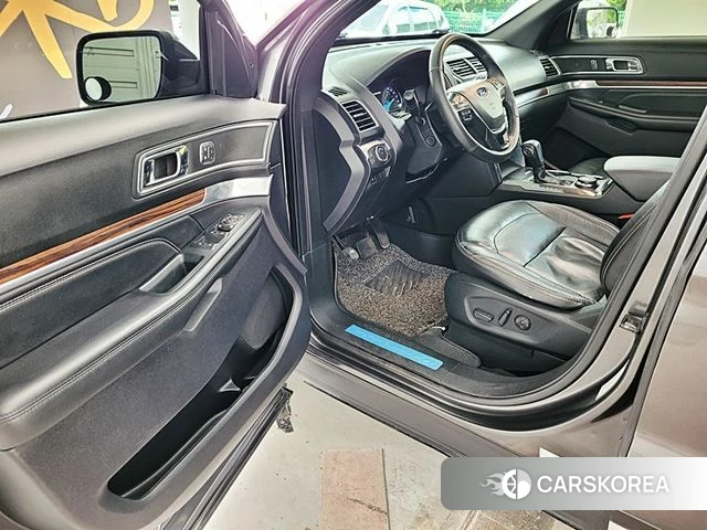 Ford Explorer 2019 Серый из Кореи, фото 2