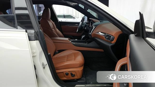 Maserati Levante 2019 Белый из Кореи, фото 2