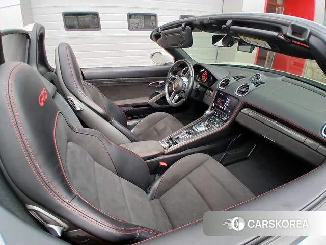 Porsche 718 Boxster 2021 Серебристо-серый из Кореи, фото 2