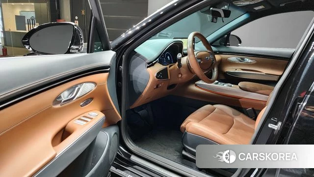 Genesis GV70 2022 Черный из Кореи, фото 2