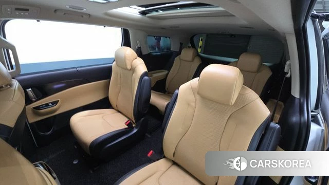 Kia Carnival 4th generation 2023 Белый из Кореи, фото 2