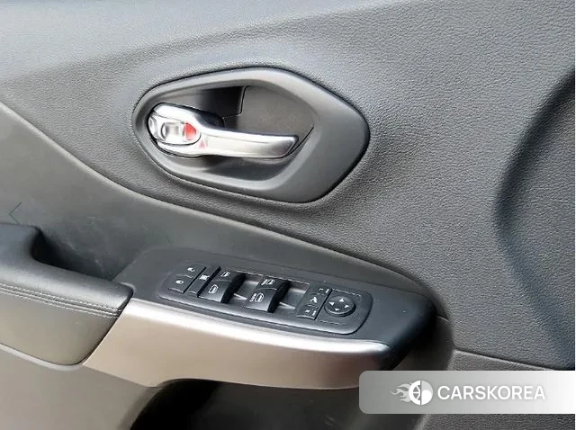 Jeep Cherokee (KL) 2019 Черный из Кореи, фото 2