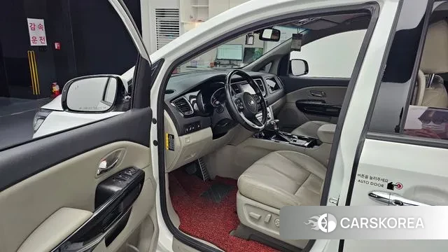 Kia The New Carnival 2019 Белый из Кореи, фото 2