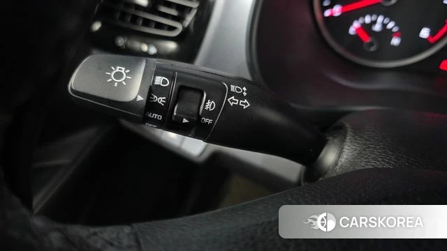 Kia Stonic 2019 Серый из Кореи, фото 2