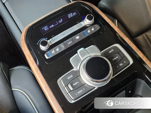 Genesis G90 2019 Черный из Кореи, фото 2