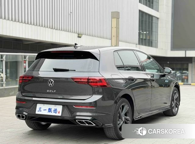 Volkswagen Golf 2022 Черный из Китая, фото 2