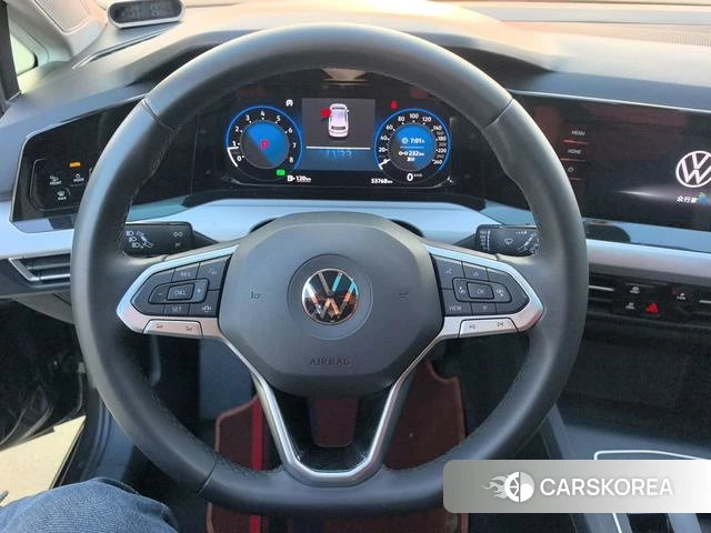 Volkswagen Golf 2022 Темно-серый из Китая, фото 2