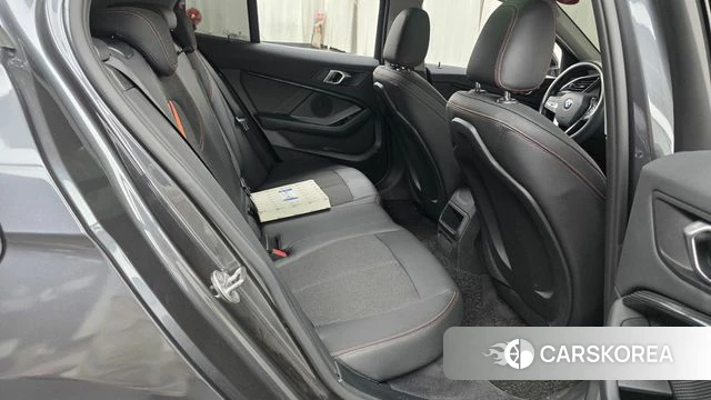 BMW 1 Series (F40) 2020 Серый из Кореи, фото 2