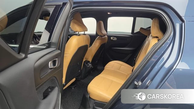 Volvo XC40 2021 Синий из Кореи, фото 2