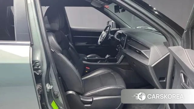 Ssangyong Torres 2022 Темно-зеленый из Кореи, фото 2