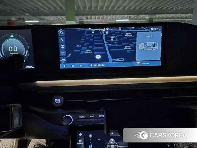 Hyundai Grandeur Hybrid (GN7) 2023 Серебристо-серый из Кореи, фото 2