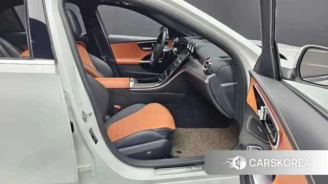 Mercedes-Benz C-Class W206 2023 Белый из Кореи, фото 2