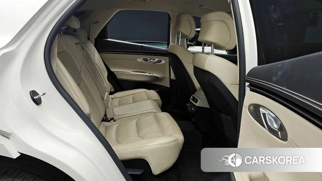 Genesis GV70 2024 Белый из Кореи, фото 2
